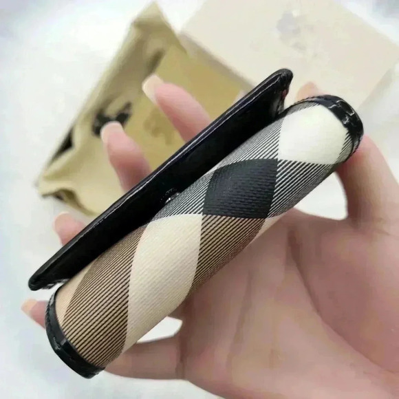 Burberry  Multi Nova Check Key Holder - Picture 6 of 16